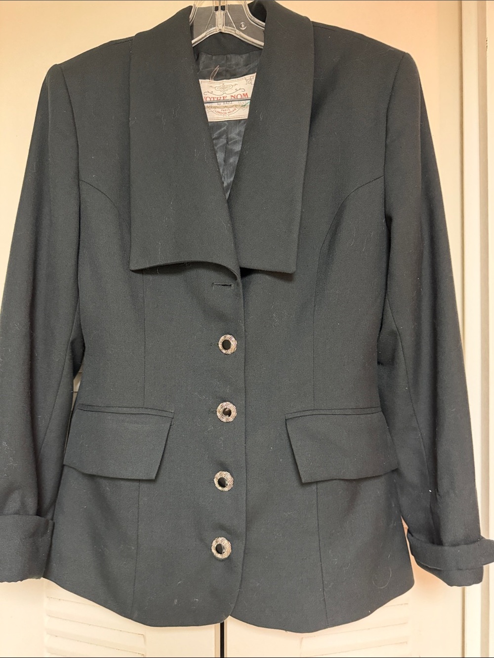 Votre Nom Black Women's Tailored Button-Front Blazer their size 5 is US 8-10
